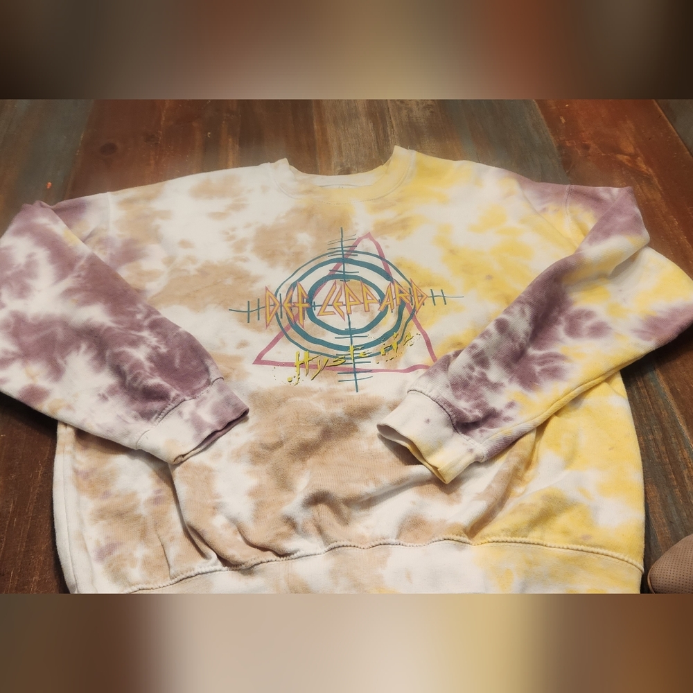 Tye Dye Def Leapord Sweatshirt